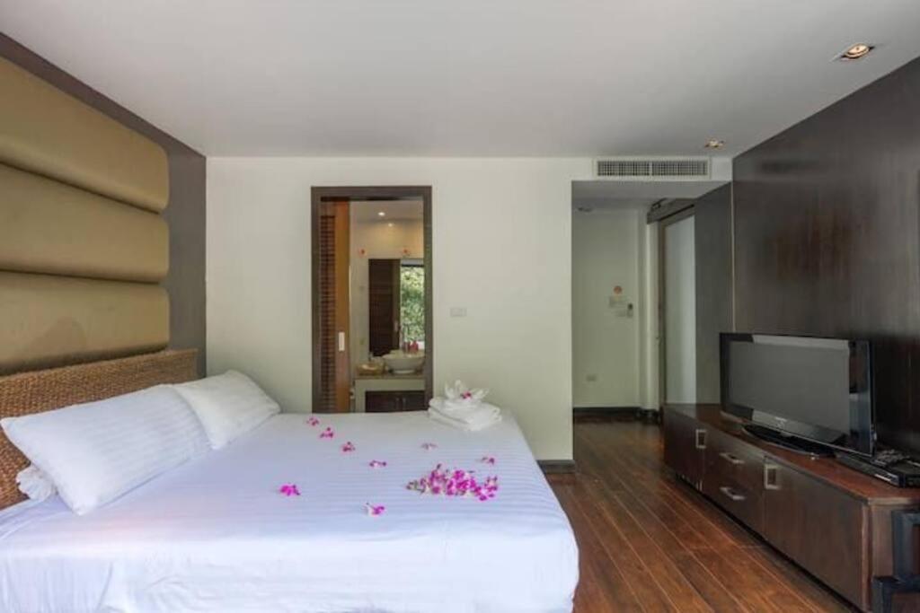 Patong Seaview Villa芭东一线海景豪华6卧别墅 3晚免费接机 女佣管家服务 早餐 Exterior photo